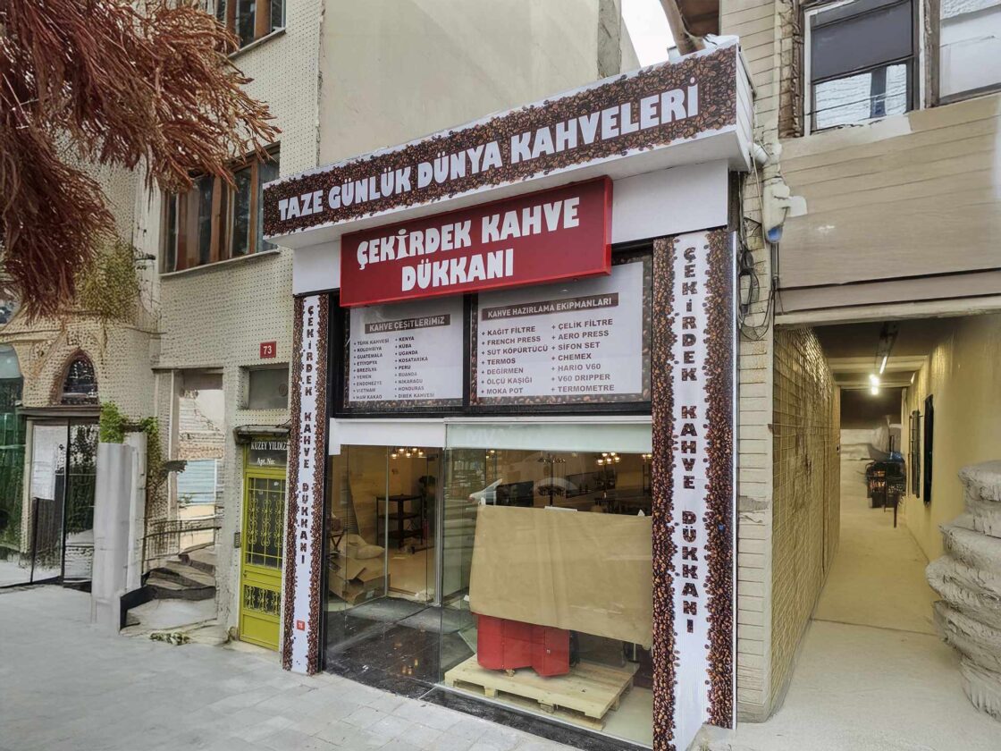 Beyoğlu Vinil Germe Tabelacı